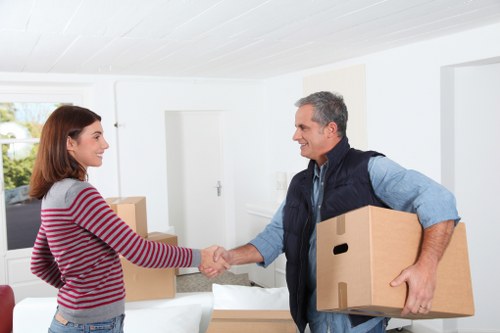 Packing and loading support for a local flat move in Uxbridge